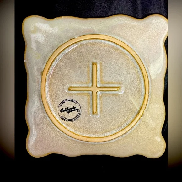 3 California Pantry Pottery Trivet Plates - Picture 2 of 7